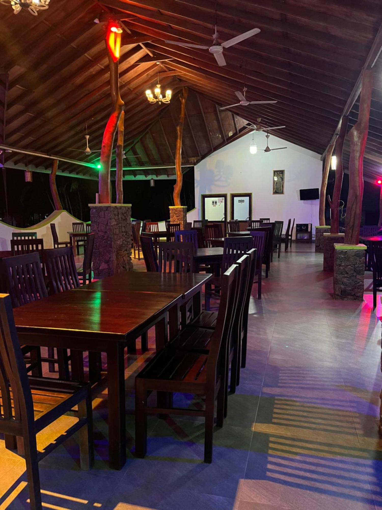 Royal Green Garden - Puttalam Putalão Exterior foto